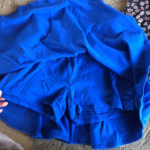 2 skirts - Picture 2 of 4